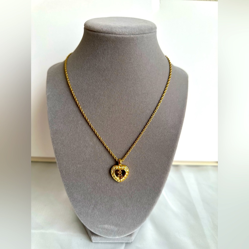 Burberry’s Gold Heart Pendant Rhinestone Necklace - Picture 5 of 12